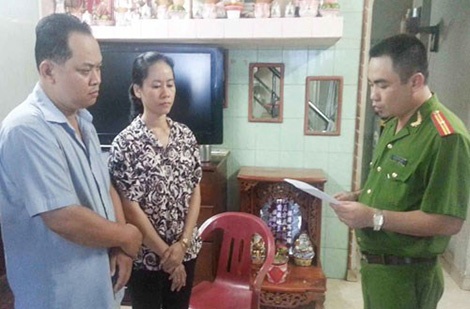 Cơ quan điều tra thực hiện lệnh bắt vợ chồng Thanh – Khuyến.