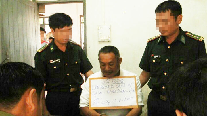 Mất rất nhiều thời gian, lực lượng trinh sát mới dụ được Lam Phun Xi La Xa lộ diện và tóm gọn.