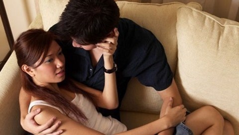 Nu quai ga tinh hang loat quy ong vao nha nghi cuop tai san hinh anh