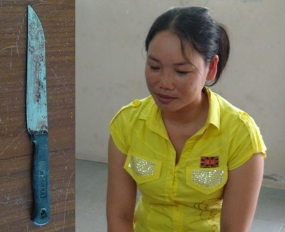 Buc vi nghe cai nhau, thieu phu dam ban nhau thung phoi hinh anh