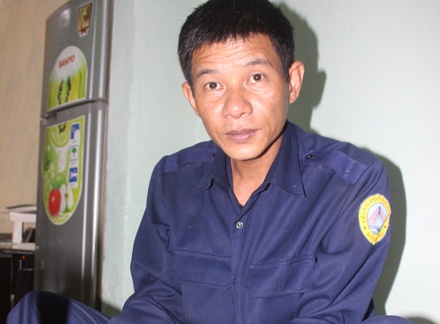 Anh Lợi luôn giữ tờ giấy mãn hạn tù trong người như một lời tự nhắc nhở tránh xa quá khứ lầm lỗi 