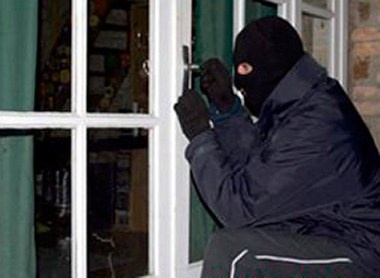 Hai thieu nien thuc hien hang chuc vu trom o Sai Gon hinh anh