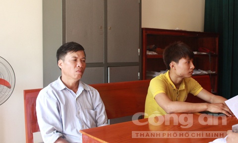 Tranh chap dat, 2 cha con vac rua chem hang xom hinh anh