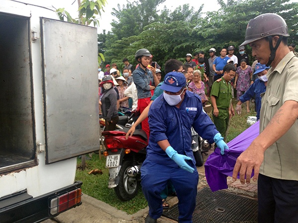 Xac dinh danh tinh co gai chet chay trong nha hoang hinh anh