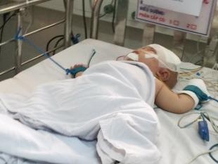 Be trai bi dao dam xuyen so hoi phuc sau phau thuat lan 2 hinh anh