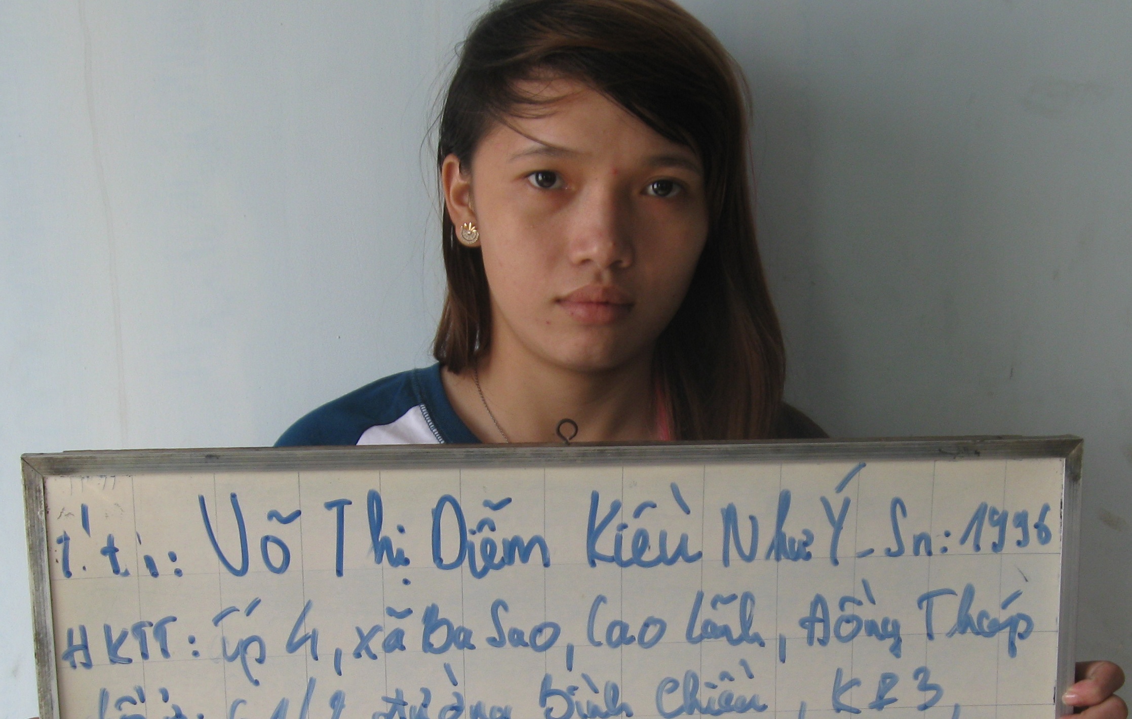 Thu doan cua co gai 19 tuoi ru thanh nien qua dem de cuop xe hinh anh