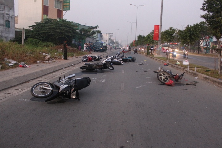 'Khong co chuyen 200 moto o Sai Gon to chuc dua trai phep' hinh anh