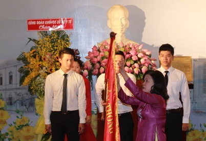 Benh vien Cho Ray nhan Huan chuong Lao dong hang Nhat hinh anh