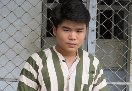 Bat nghi can truc tiep chem lia tay thanh nien o Sai Gon hinh anh