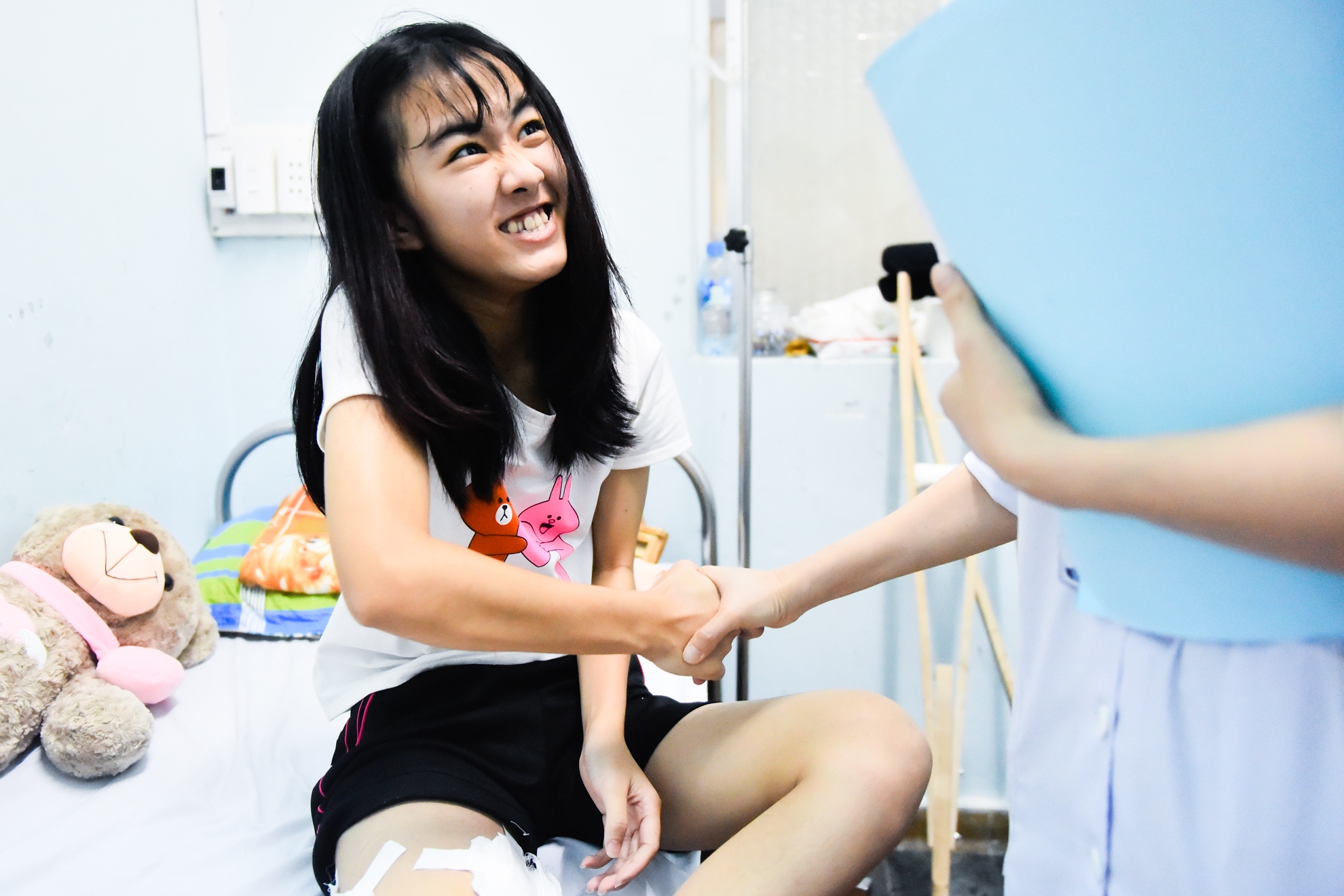 nữ sinh bị cưa chân  ảnh 3 nu sinh bi cua chan anh 3