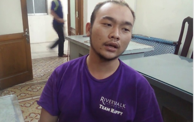 Ke tat axit 2 nu sinh o Sai Gon muon xin loi nan nhan hinh anh