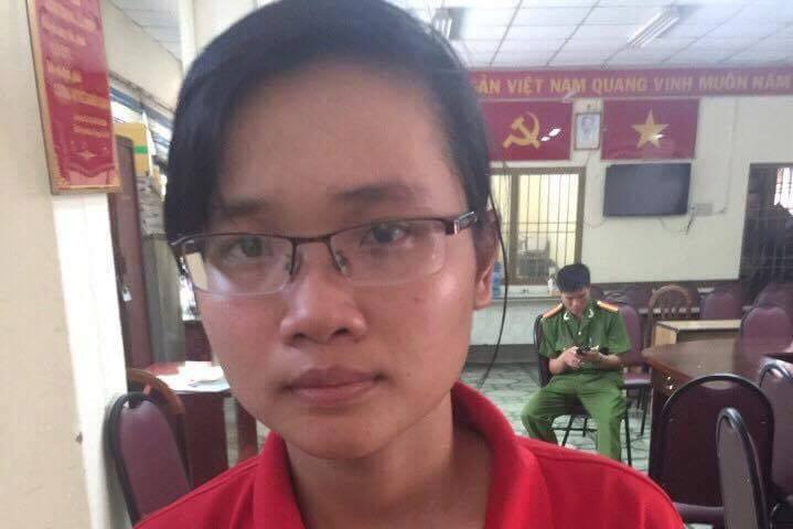 Loi khai co gai cua co nu nhan vien ban balo o Sai Gon hinh anh