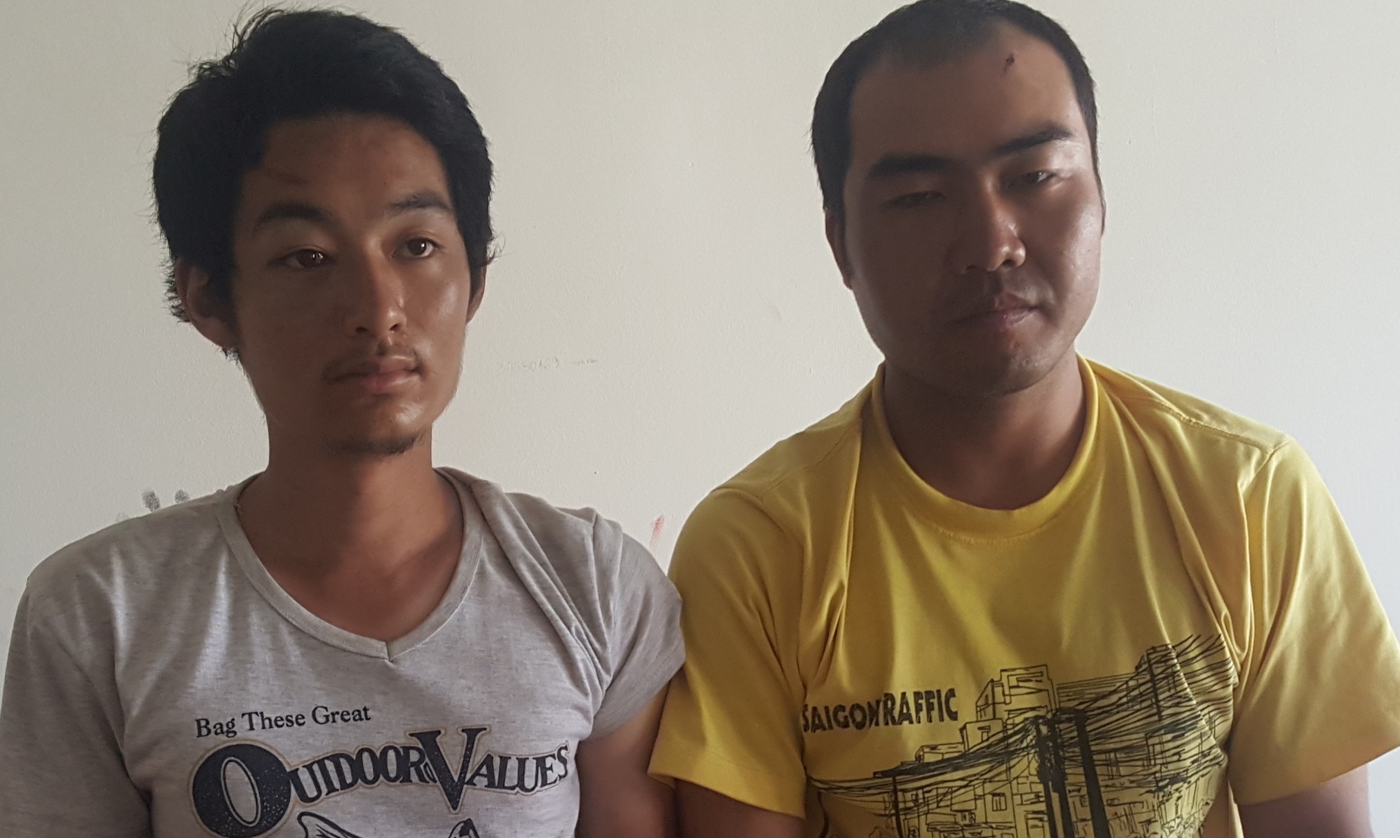 Bat nguoi nuoc ngoai dung sung, dao bam cuop oto o Sai Gon hinh anh