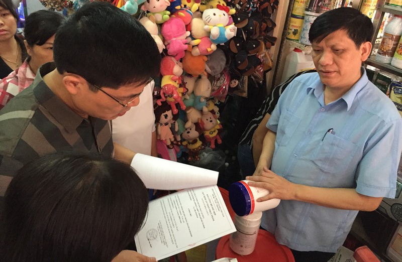 Bo Y te kiem tra cho hoa chat Kim Bien hinh anh