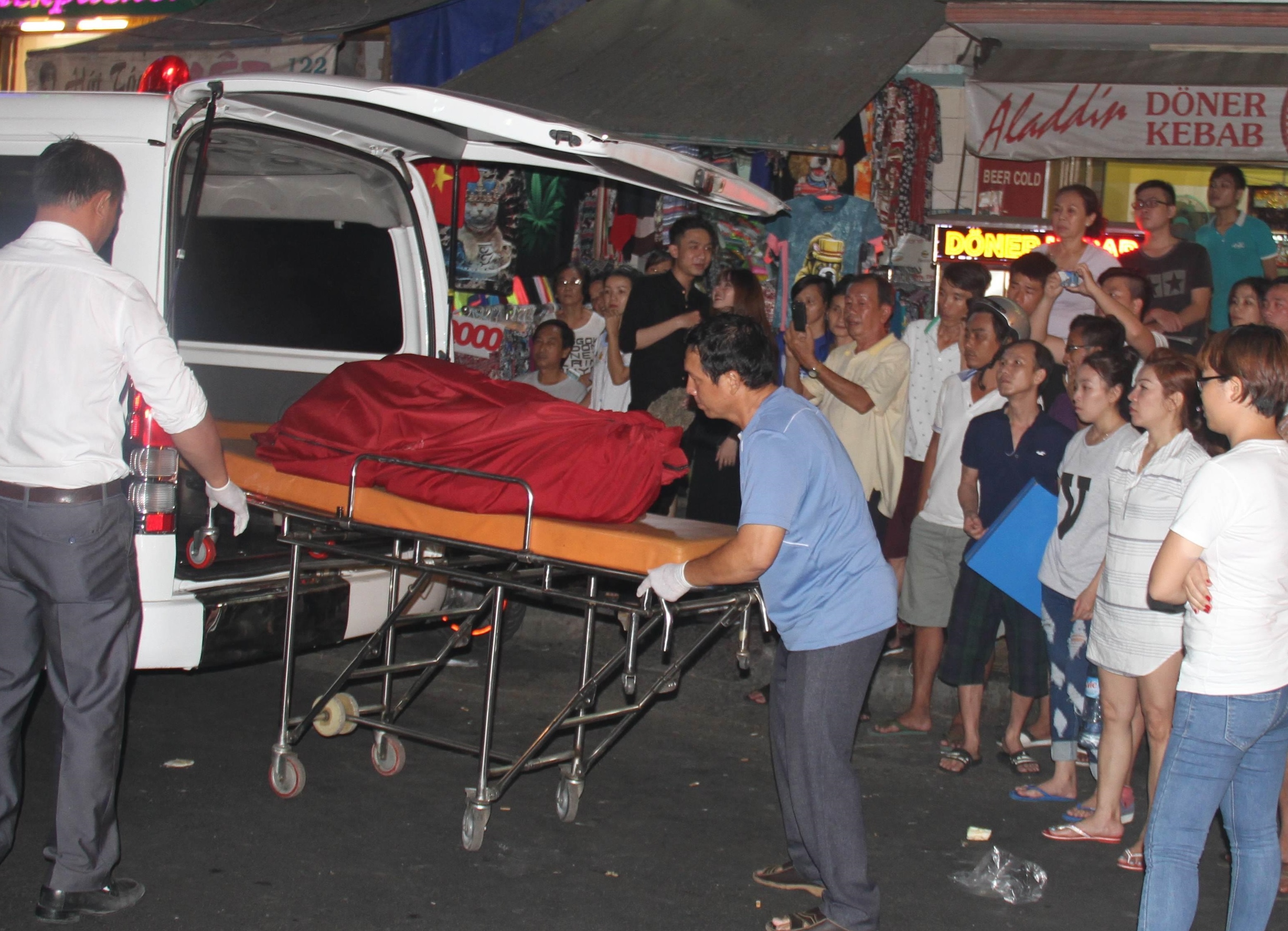 Du khach chet o Sai Gon nghi bi ban dong huong giet hinh anh