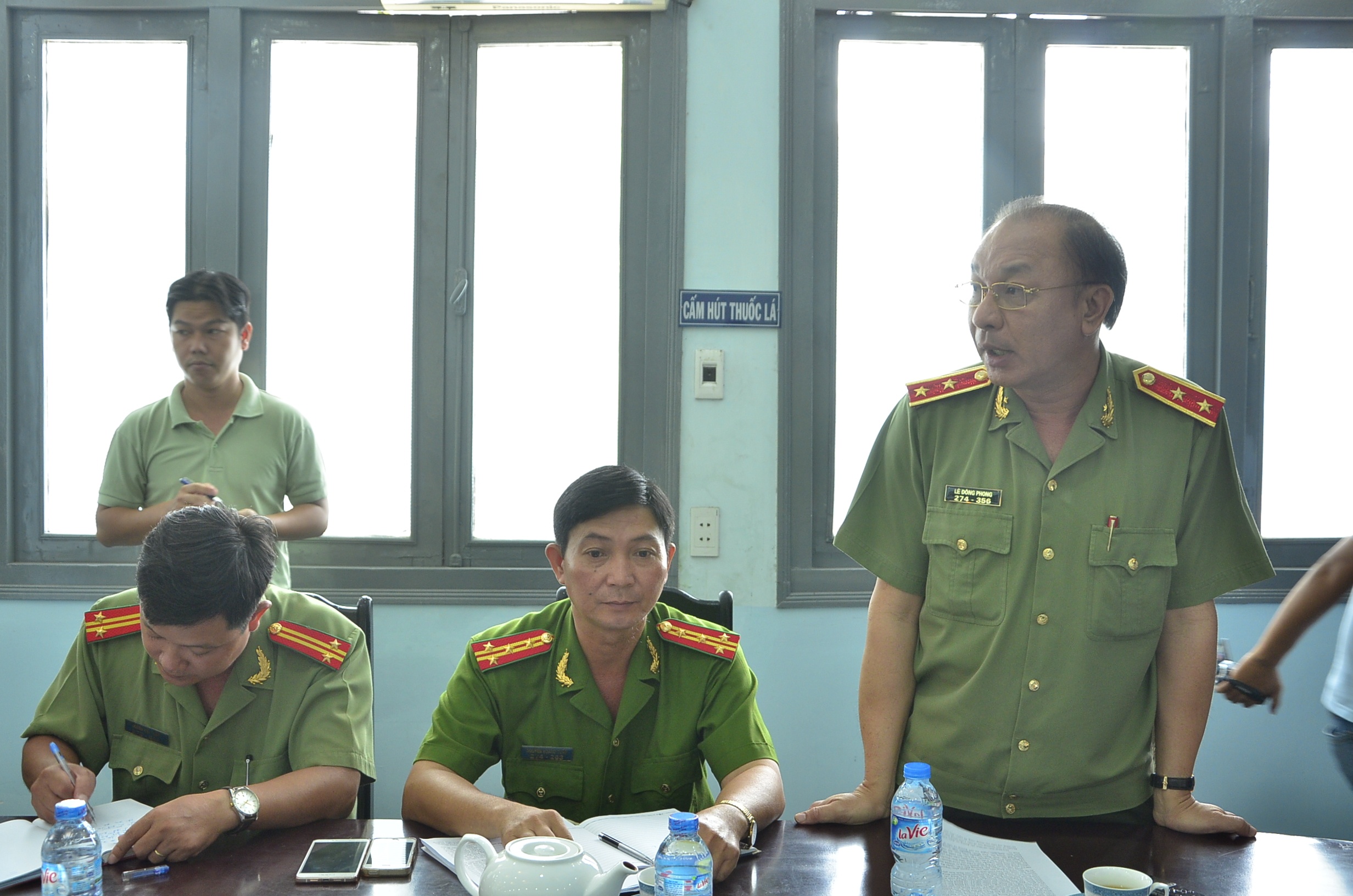 Bi thu Dinh La Thang anh 2