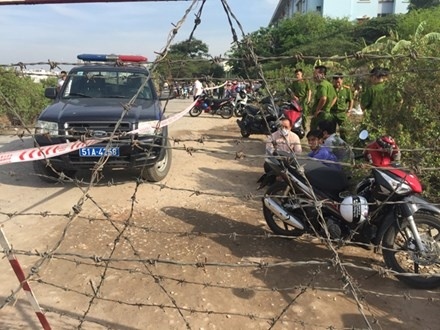 xac nguoi phu nu trong bao tai o sai gon anh 1