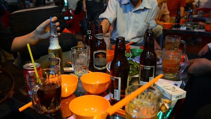 Bat 3 nam sinh lien quan vu danh ban nhau tu vong hinh anh