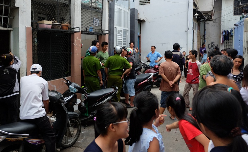 Phong hoa dot nguoi yeu vi bi chia tay hinh anh