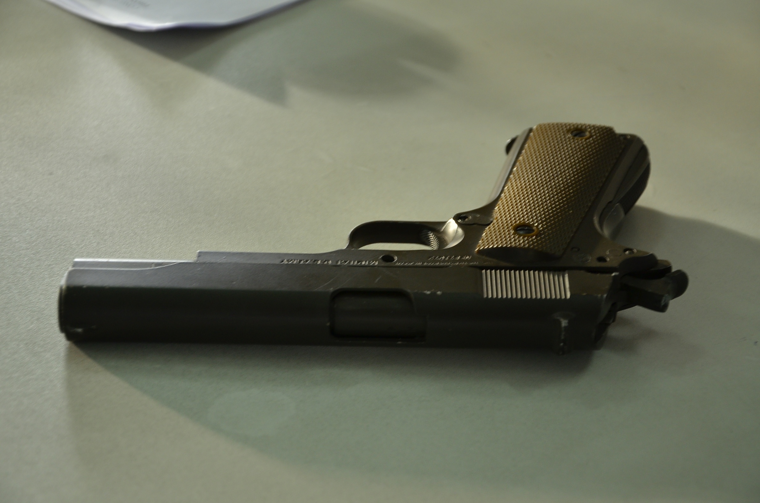 bang nhom xa hoi den anh 1