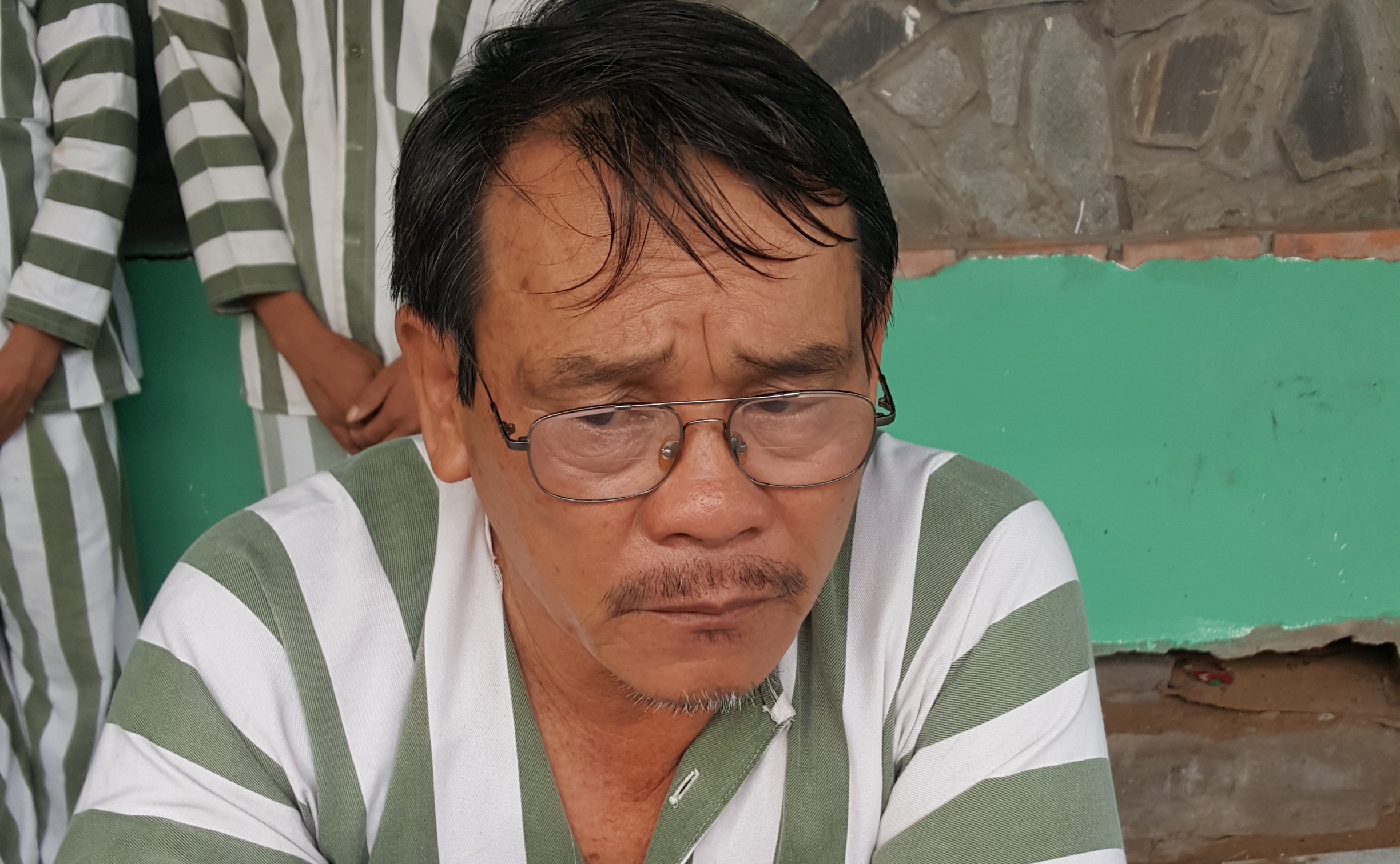 Dan em trum giang ho Nam Cam vao benh vien chem nhau hinh anh