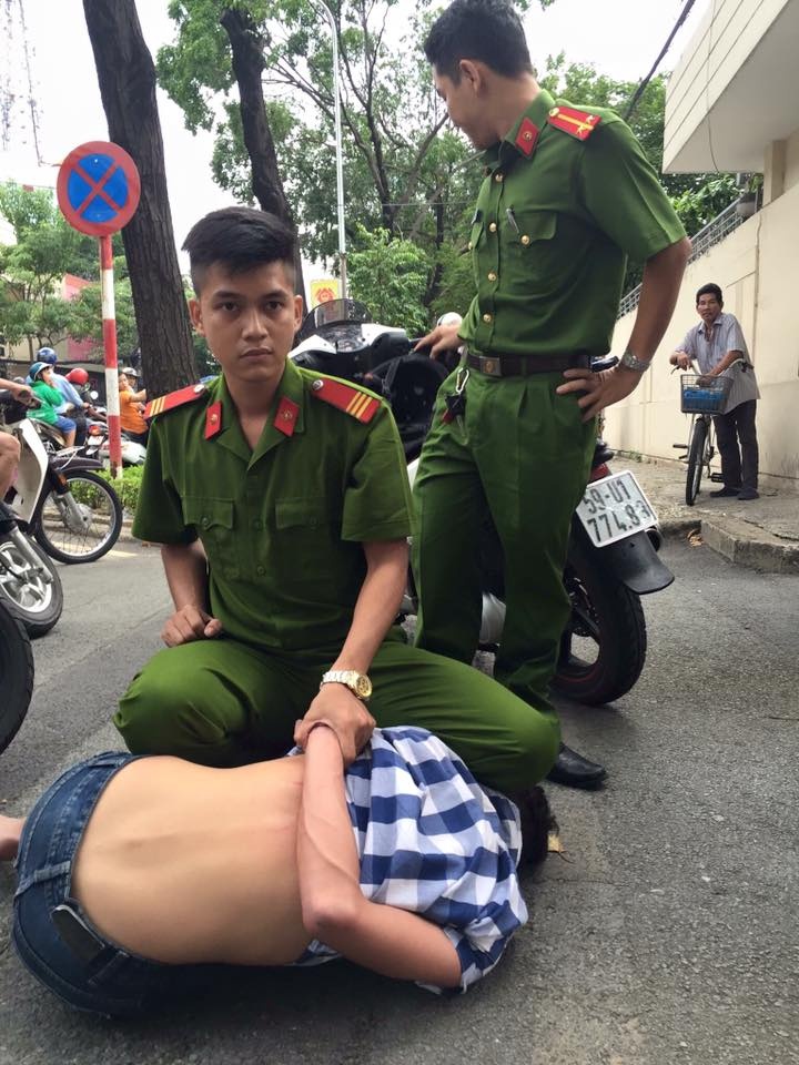 cướp giật ở sài gòn  ảnh 1 cuop giat o sai gon anh 1
