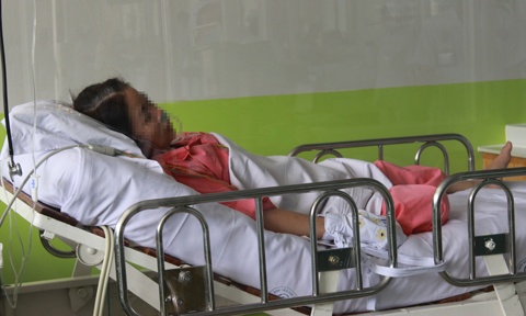 Cứu sống bệnh nhân uống thuốc tự tử ảnh 2 Cuu song benh nhan uong thuoc tu tu anh 2