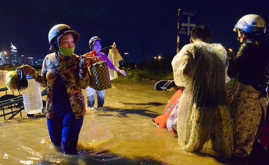 Loi nuoc o nhiem, dan Sai Gon se mac hang loat benh hinh anh
