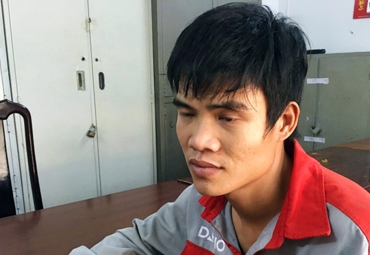 Đấm vào mặt CSGT  ảnh 1 Dam vao mat CSGT anh 1