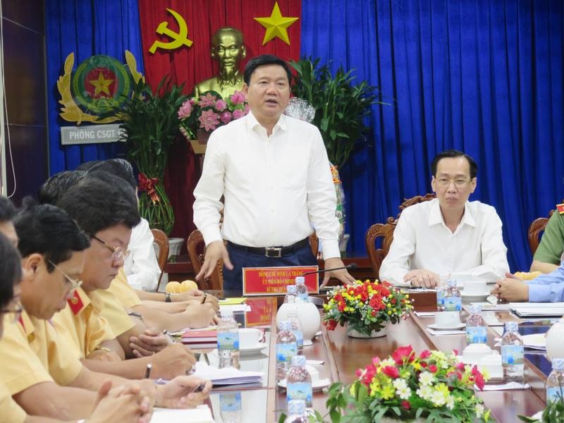 Yêu cầu CSGT lấy lại hình ảnh  ảnh 1 Yeu cau CSGT lay lai hinh anh anh 1