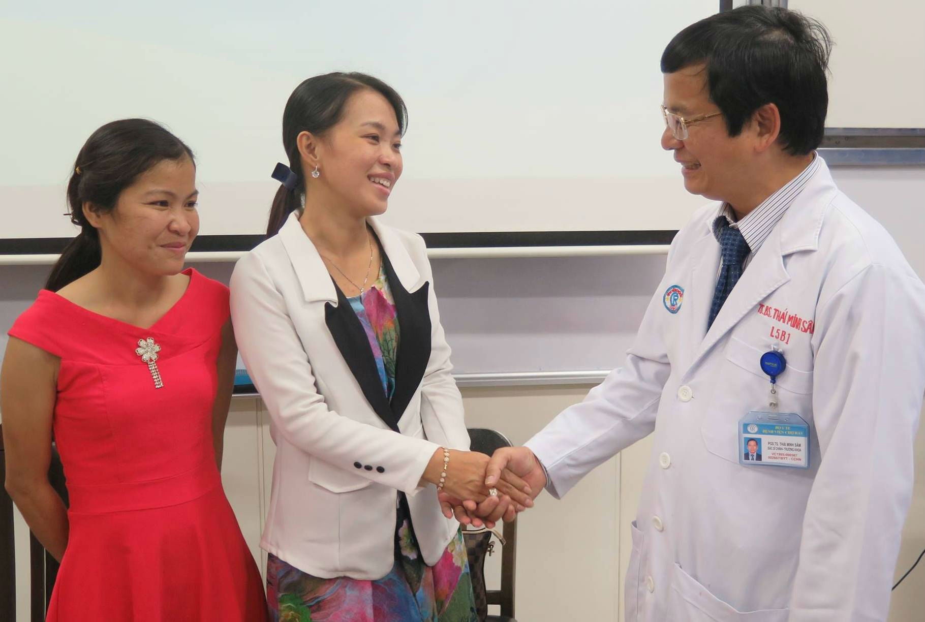 Ghép thận đổi chéo ảnh 2 Ghep than doi cheo anh 2