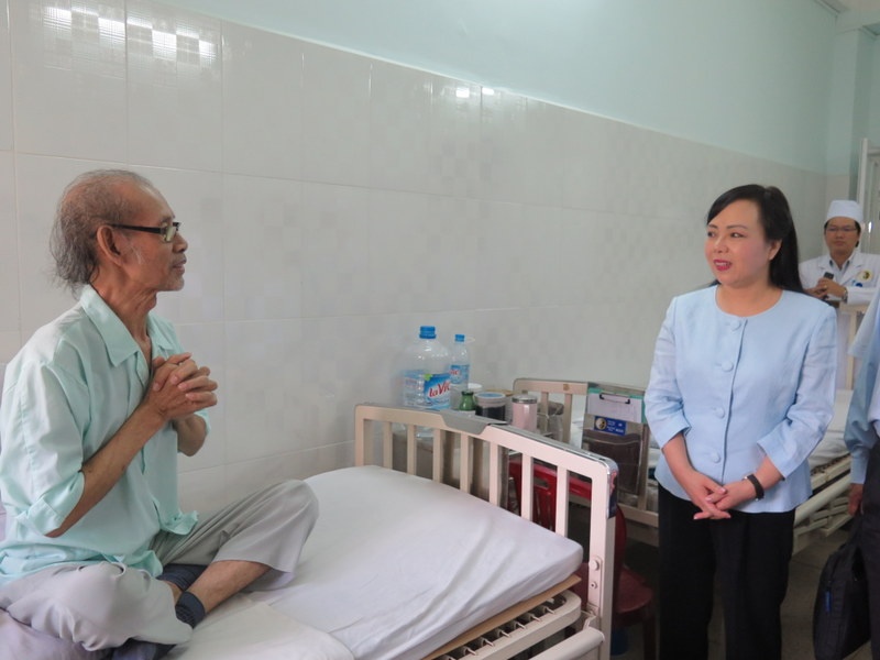 Bo truong Bo Y te Nguyen Thi Kim Tien anh 1