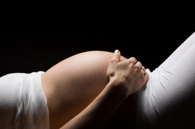 Can benh khien ba bau tu vong dot ngot hinh anh