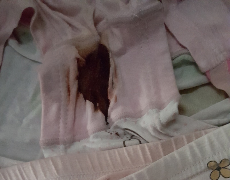 Nu sinh bi xam hai tinh duc anh 1