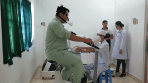 Lan dau tien Viet Nam ap dung vat ly tri lieu dieu tri tim hinh anh