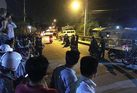 Khong tra du cong, 'ong chu' bi giang ho dam chet hinh anh
