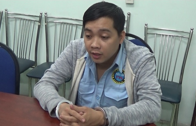 Trộm vàng ở trung tâm thương mại ảnh 1 Trom vang o trung tam thuong mai anh 1