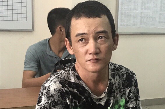 Ten cuop xam minh, giat day chuyen bi dac nhiem quat nga giua Sai Gon hinh anh