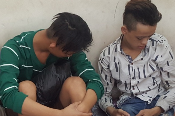 Bang nghien dung ma tau chem nguoi di duong o Sai Gon de cuop hinh anh