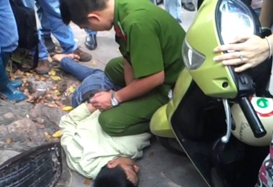 Hai ten cuop dua toc do, chen ep canh sat hinh su Sai Gon hinh anh