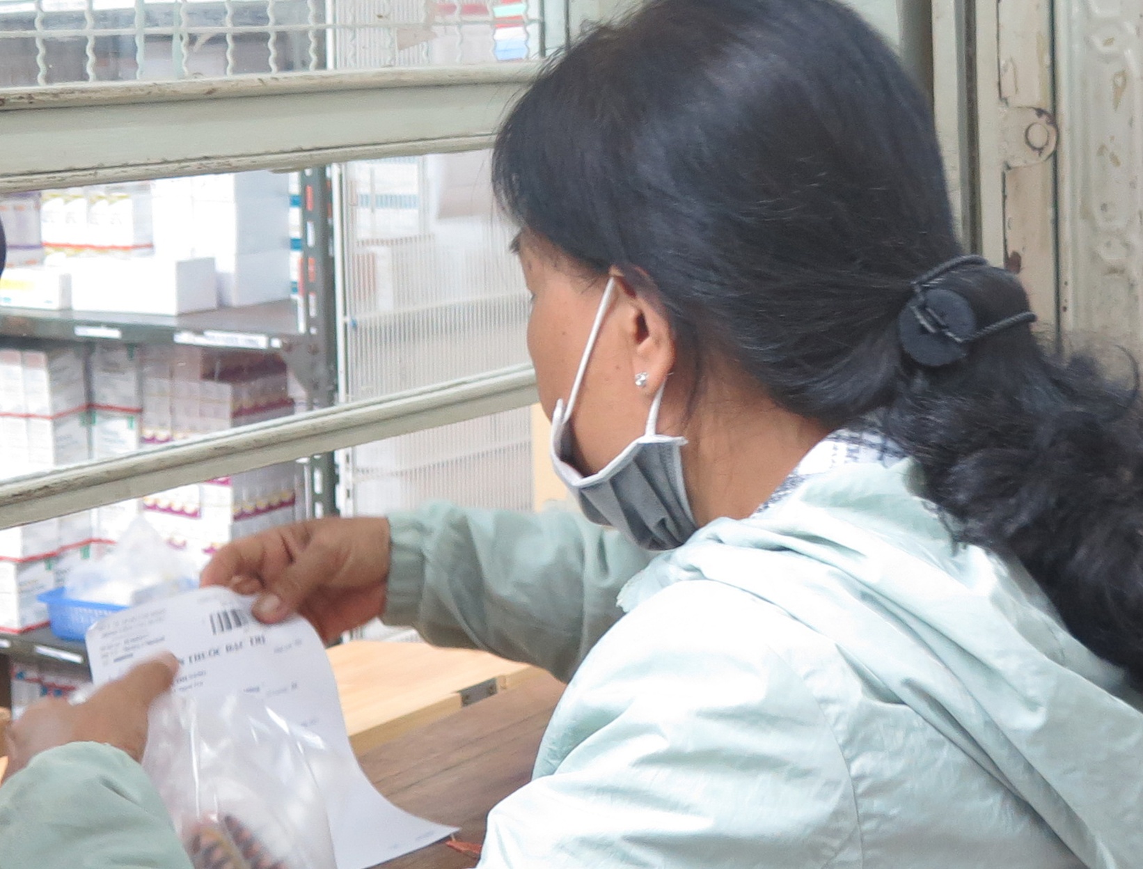 VN Pharma trung thau, thuoc tri ung thu gia co den tay benh nhan? hinh anh