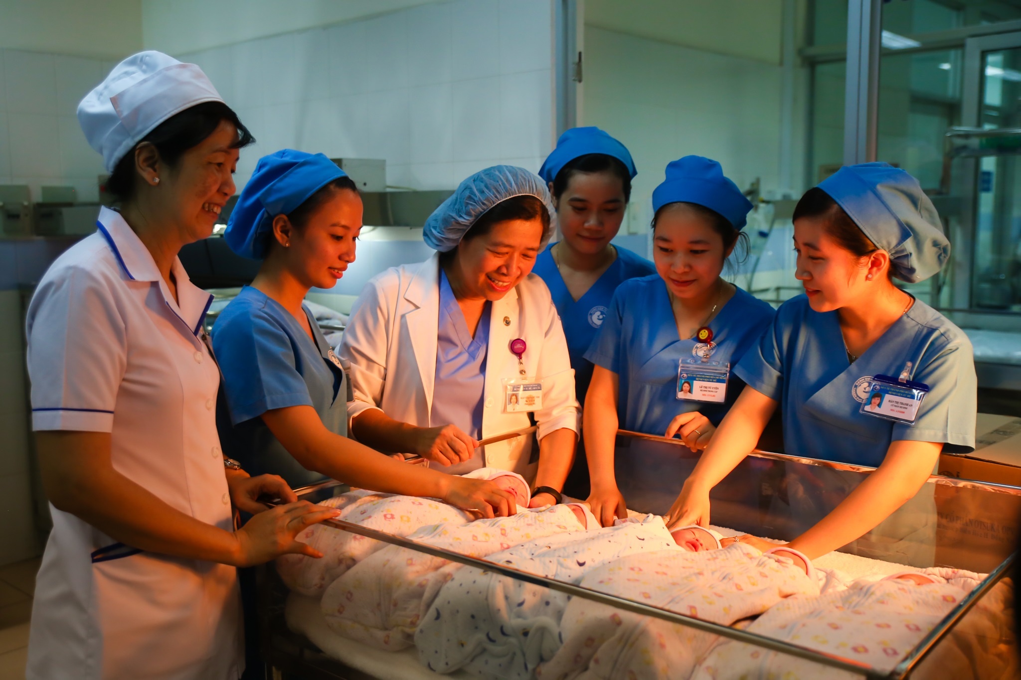 Cong dan chao doi 2018 anh 2