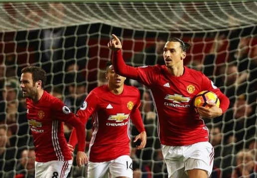 Mourinho xo do ky luc keo dai gan 25 nam cua Sir Alex anh 1