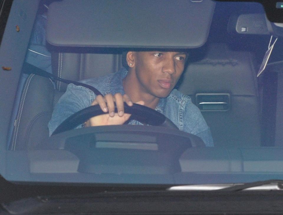 Schweinsteiger bo tap,  chuan bi roi MU? anh 9