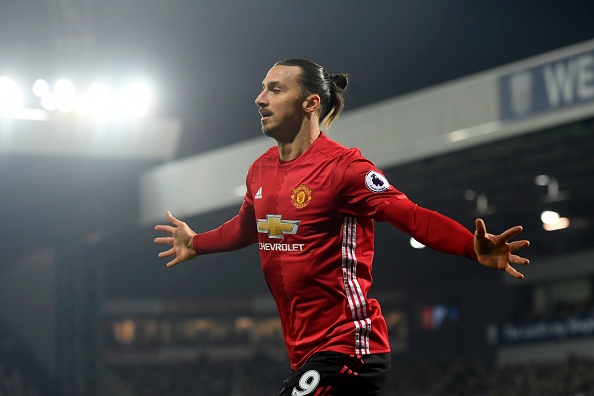 Man Utd giu chan Ibrahimovic bang hop dong dac biet hinh anh