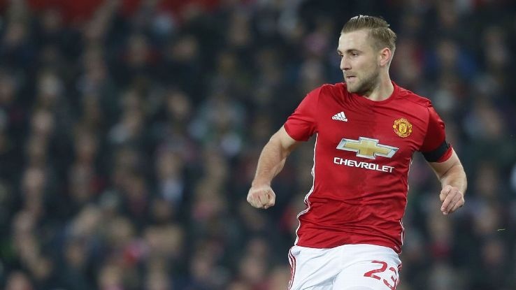 Mourinho ly giai nguyen nhan Luke Shaw mat tich hinh anh