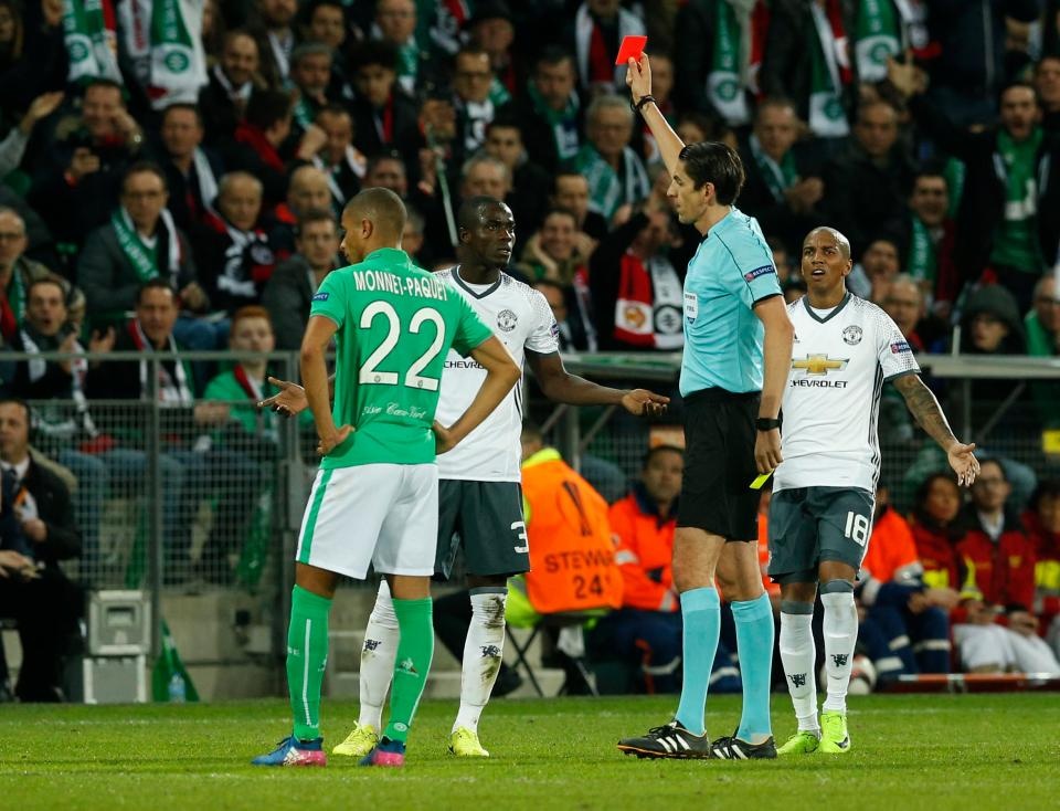 Man Utd có nguy cơ mất Eric Bailly ở tứ kết Europa League ảnh 1 Man Utd co nguy co mat Eric Bailly o tu ket Europa League anh 1