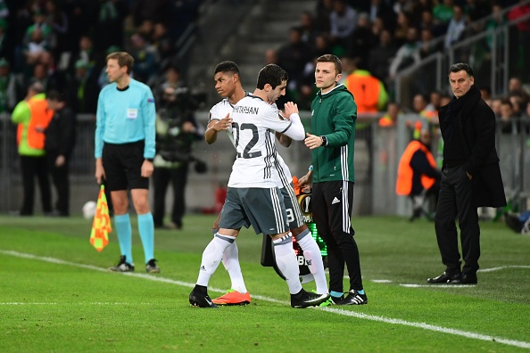 Mourinho bao tin buon truoc chung ket League Cup anh 1