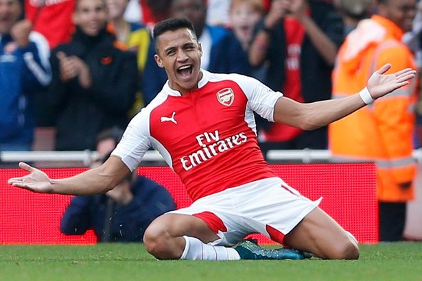 Co dong vien Man Utd ung ho Mourinho mua Sanchez hinh anh