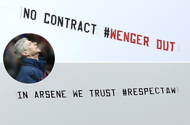 Tiet lo bat ngo ve nguoi thue chiec may bay ung ho HLV Wenger anh 1